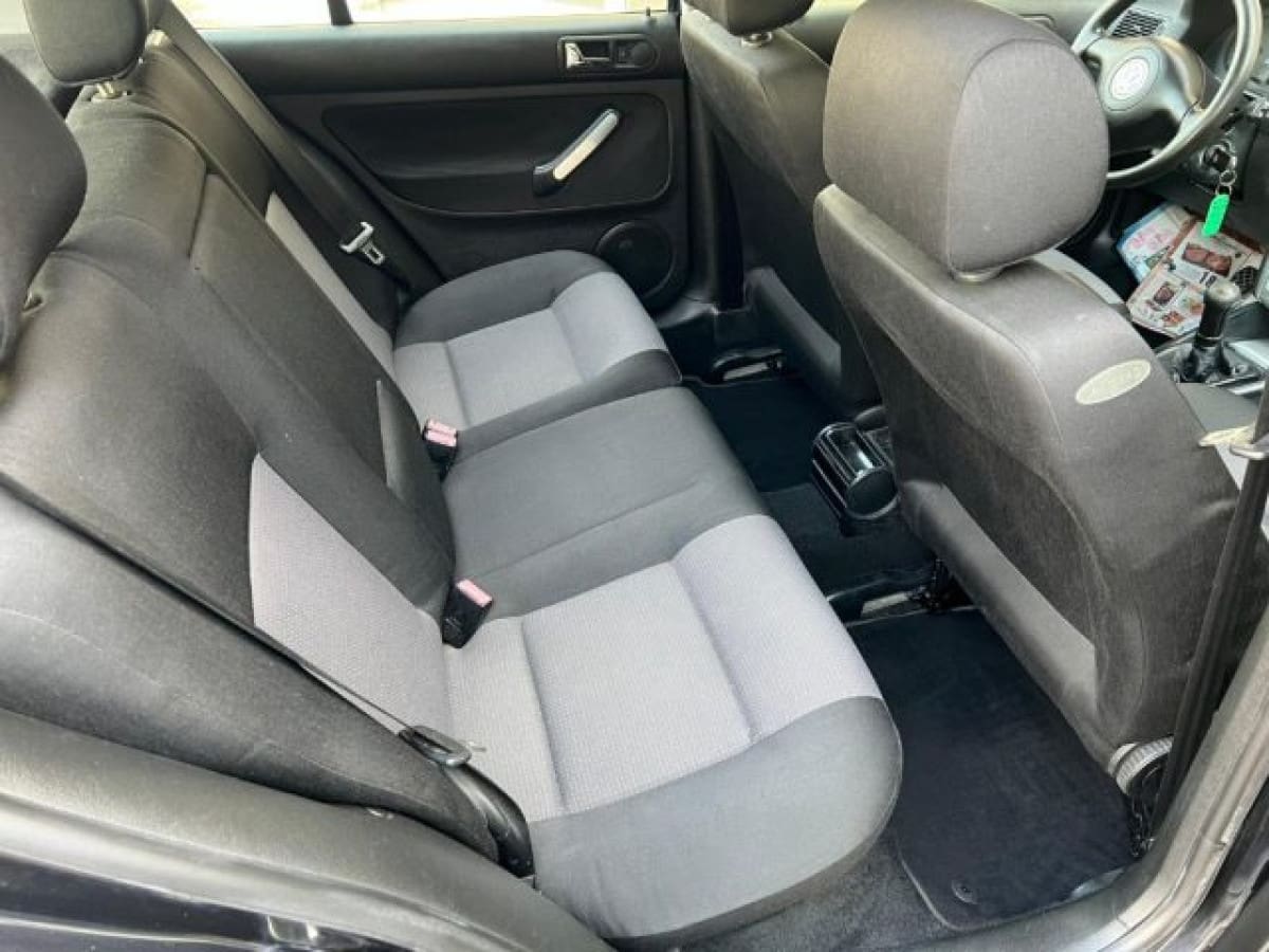 VOLKSWAGEN Golf 4ª serie 4