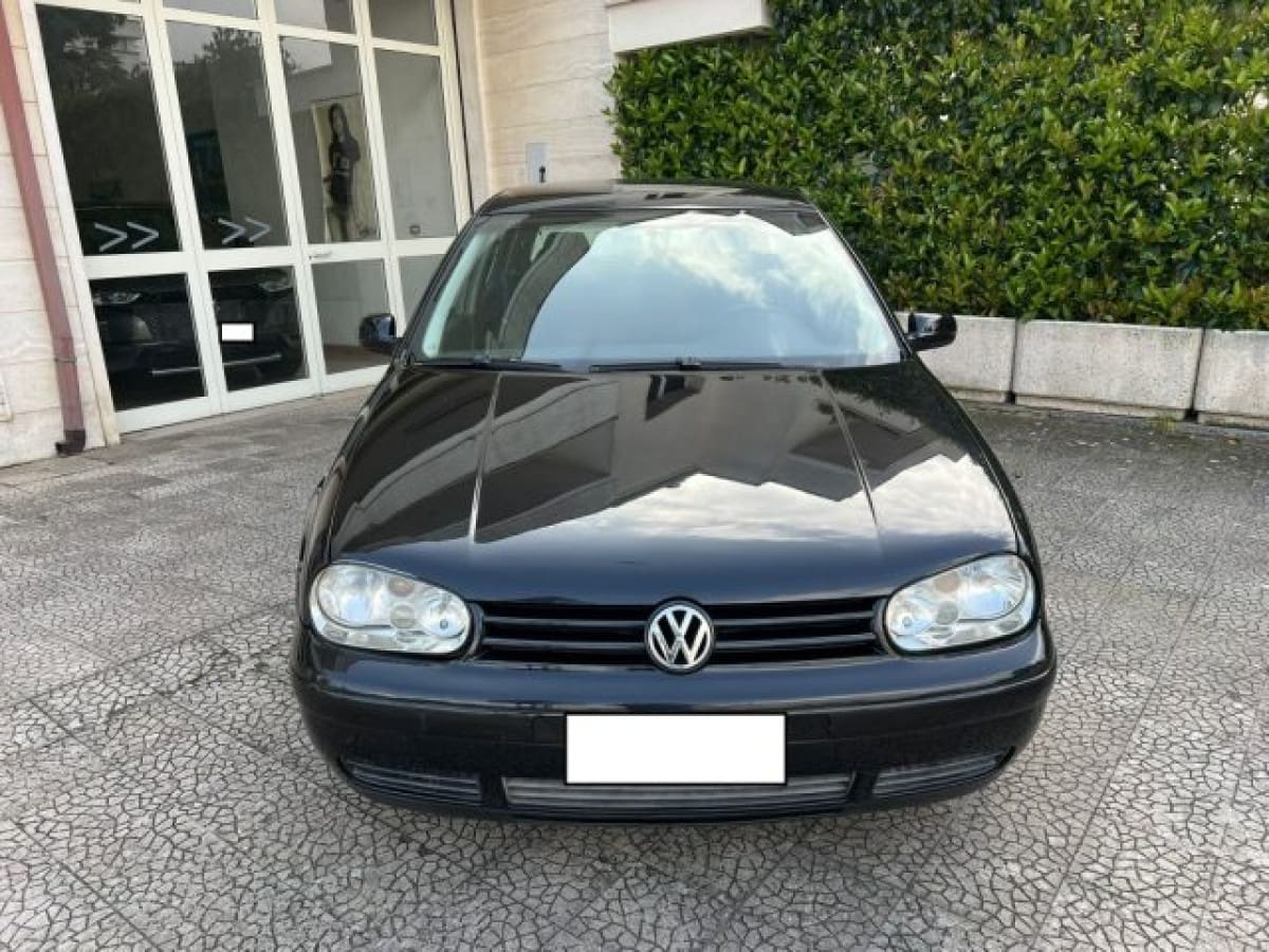 VOLKSWAGEN Golf 4ª serie 9