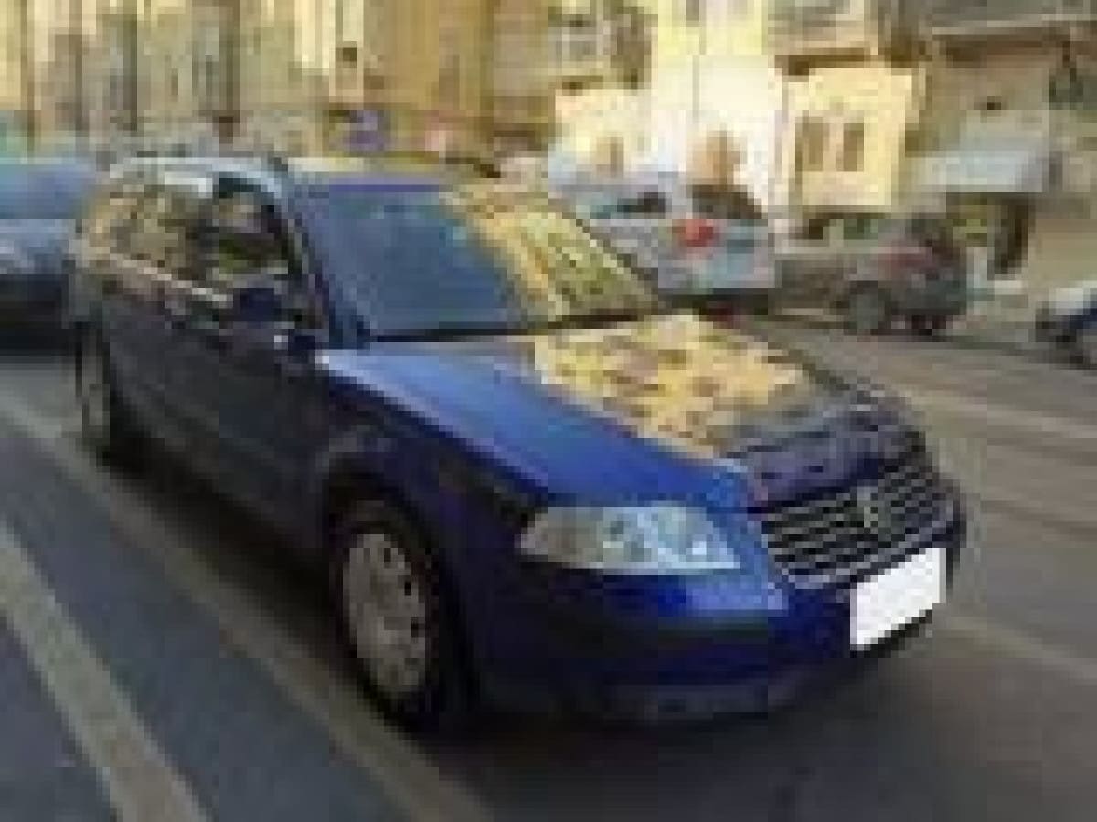 VOLKSWAGEN Passat 5ª serie 8