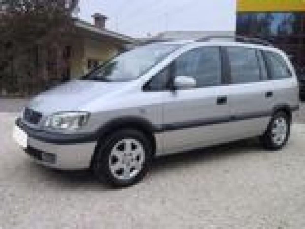 OPEL Zafira 109704238