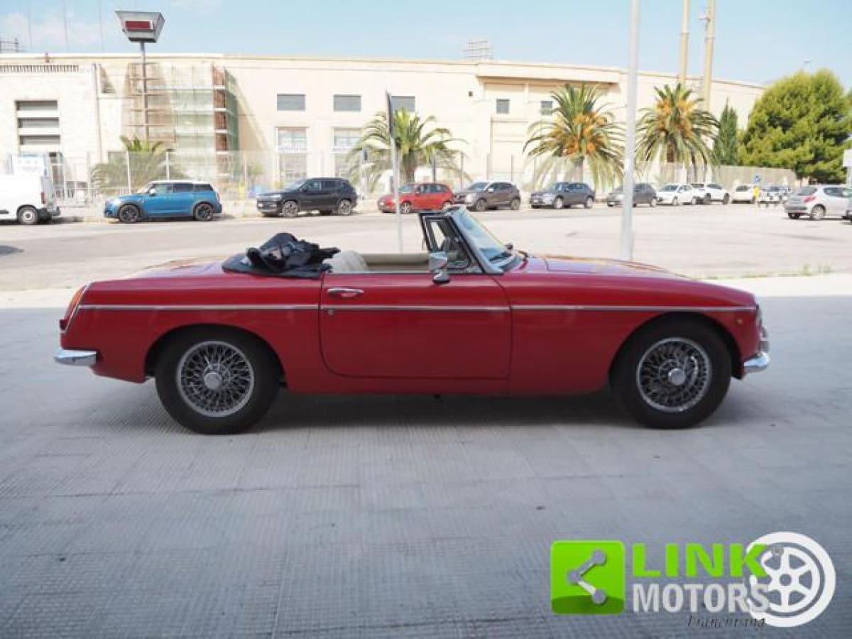 MG MGB 8