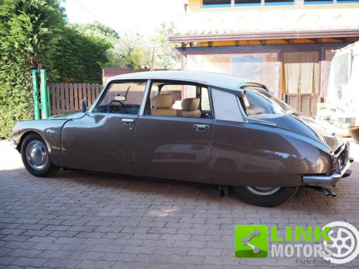 CITROEN DS 15