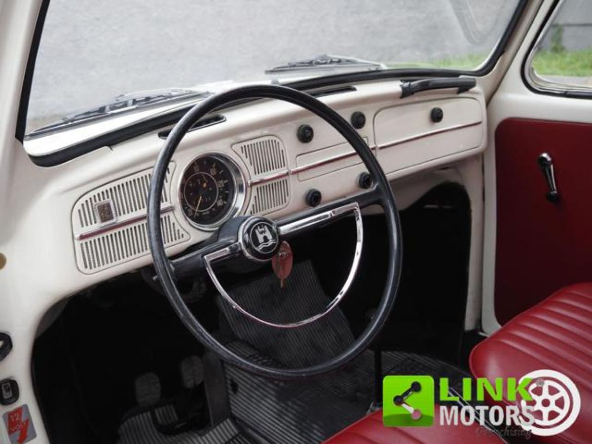 VOLKSWAGEN Maggiolino 9