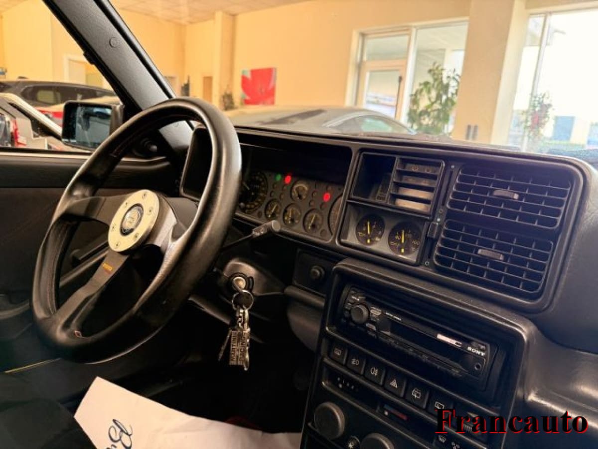 LANCIA Delta 15