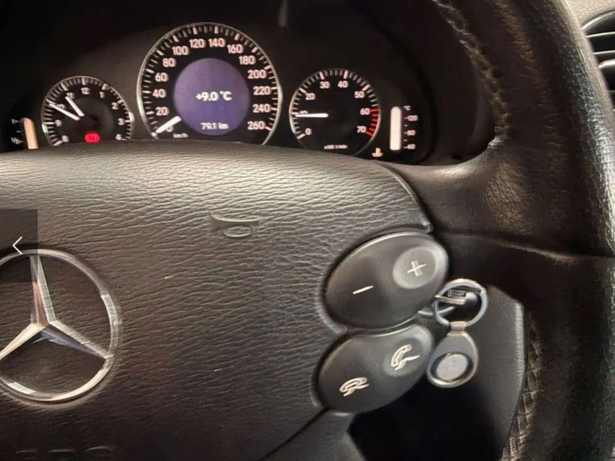 MERCEDES Classe CLK (C/A209) 21