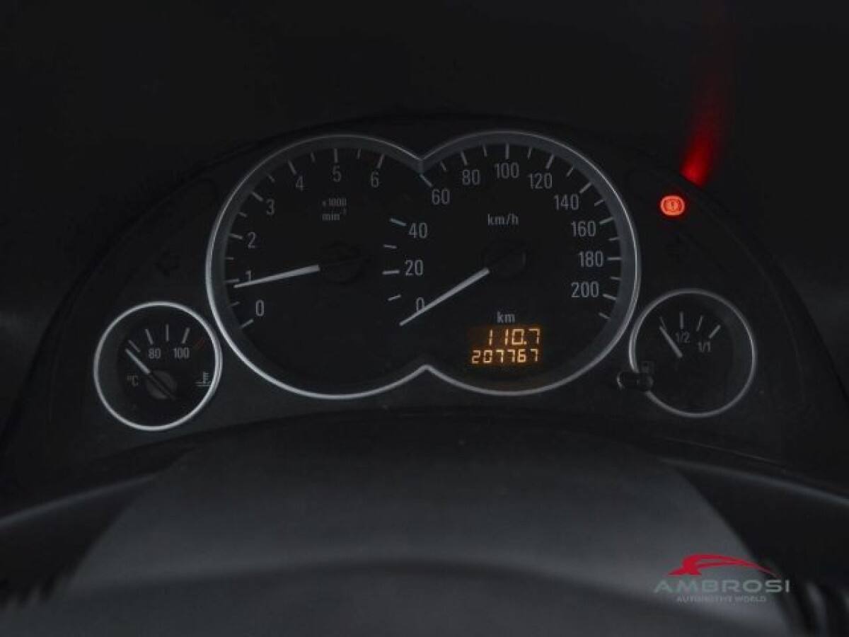 OPEL Corsa 2ª serie 5