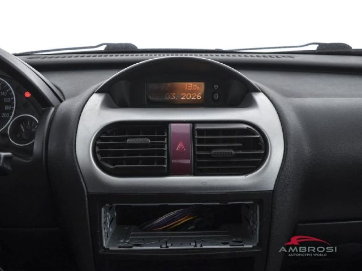 OPEL Corsa 2ª serie 6