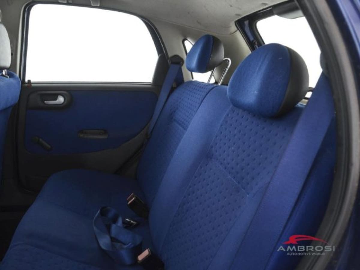 OPEL Corsa 2ª serie 15