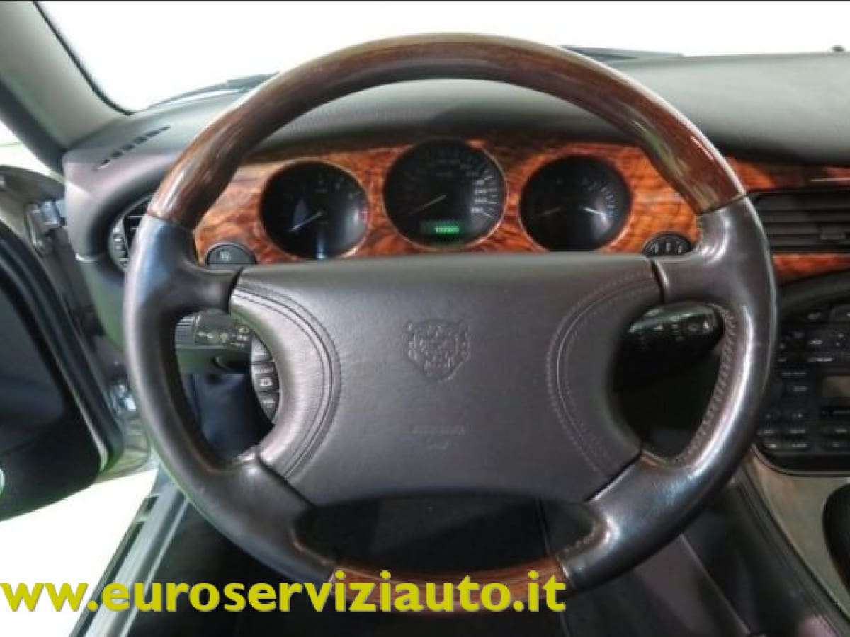 JAGUAR XJ/Sover/Daim\'82-97 4