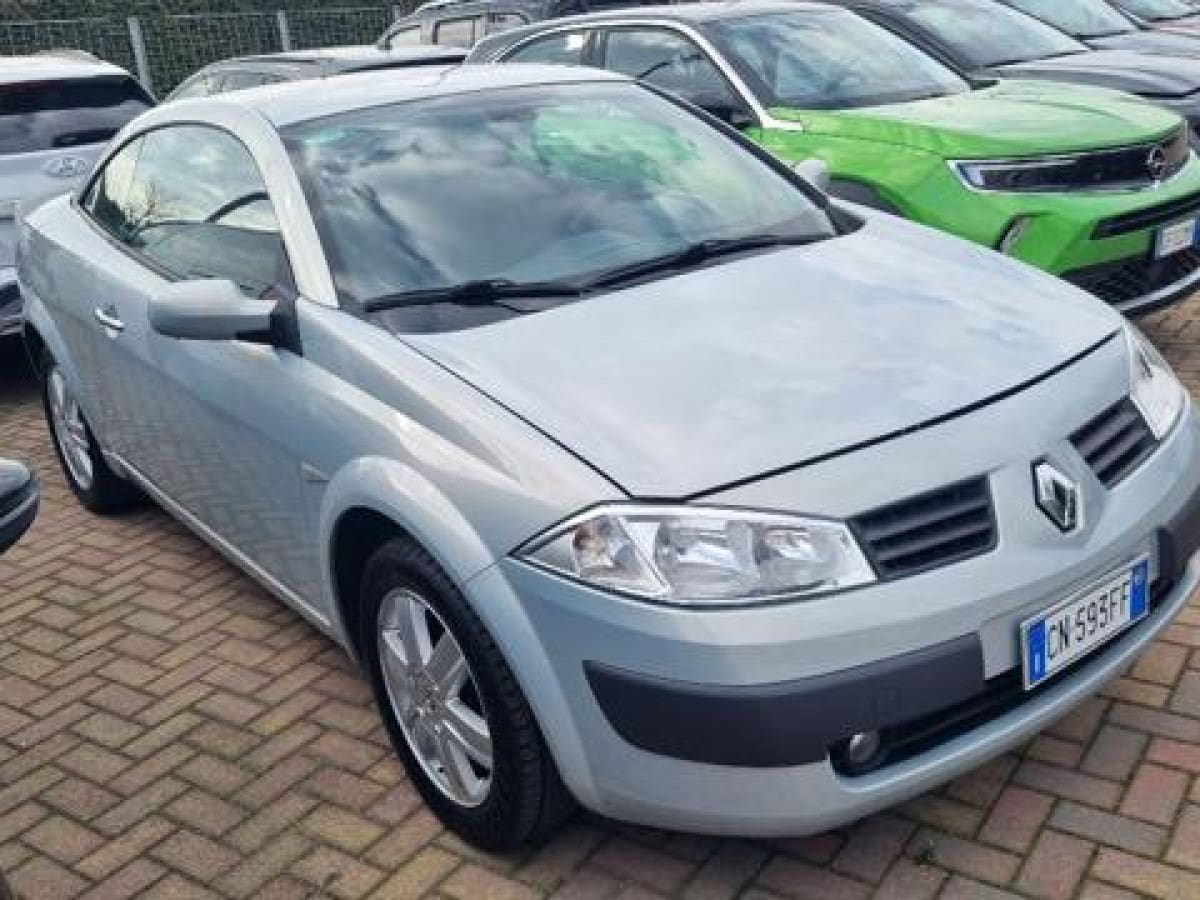 RENAULT Mégane 2ª serie 5