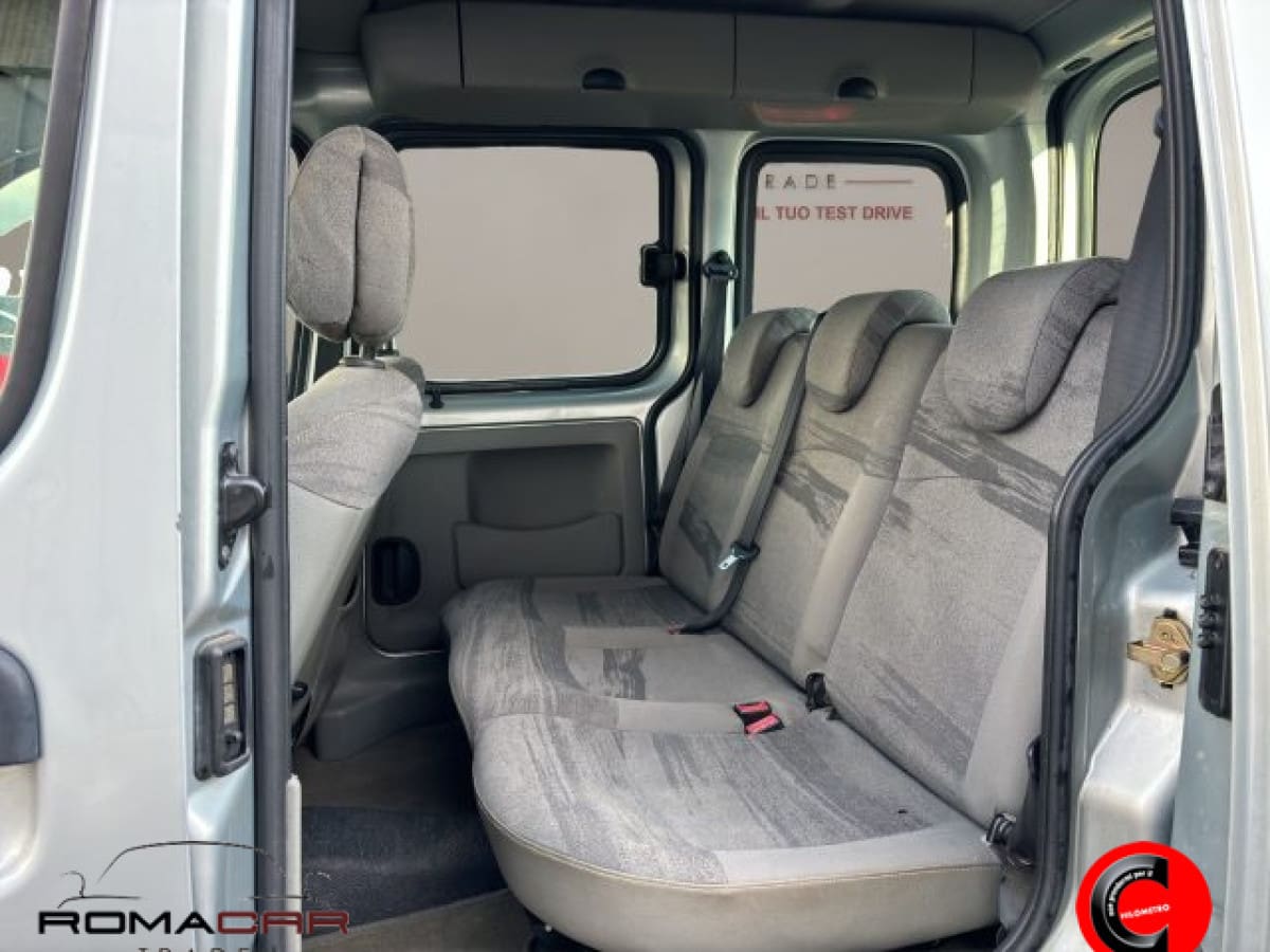 RENAULT Kangoo 2ª serie 6