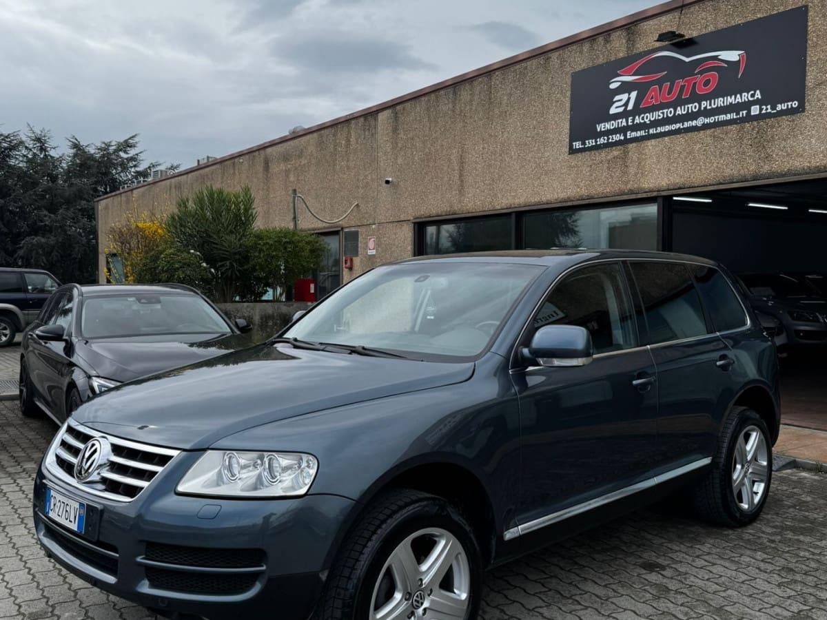 VOLKSWAGEN Touareg 109716443