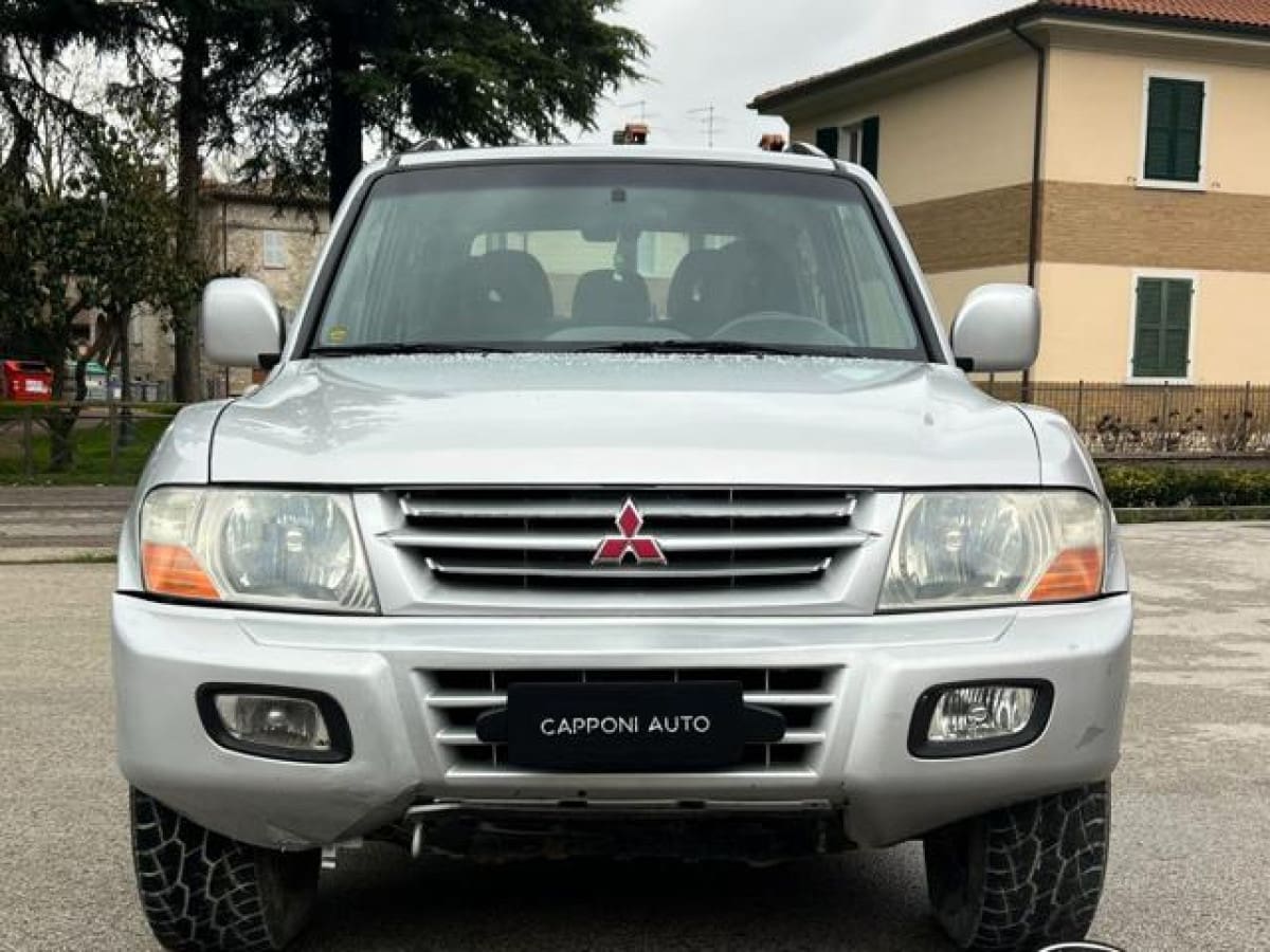 MITSUBISHI Pajero (\'82-\'00) 2