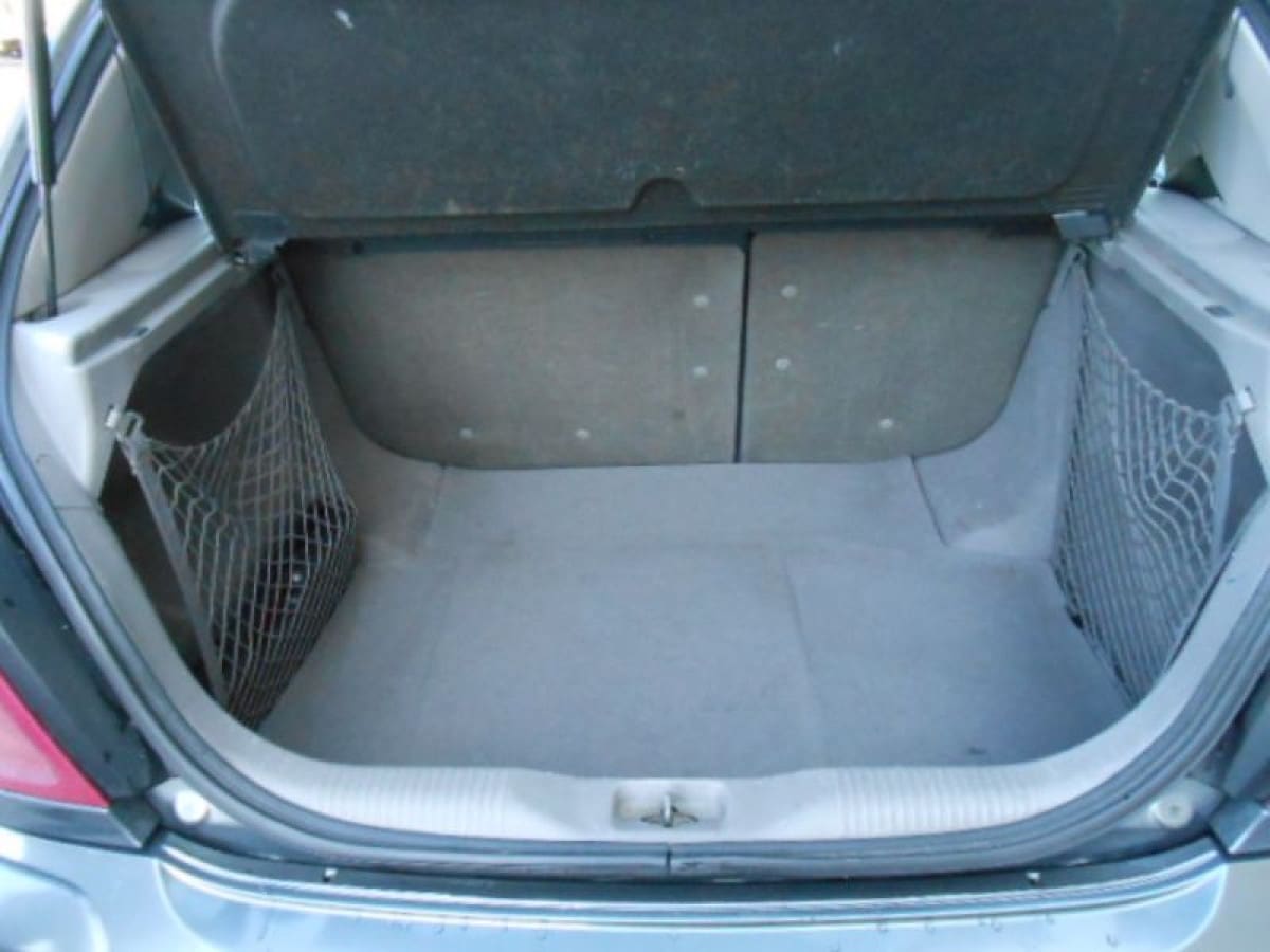 NISSAN Almera 2ª s./Tino 10