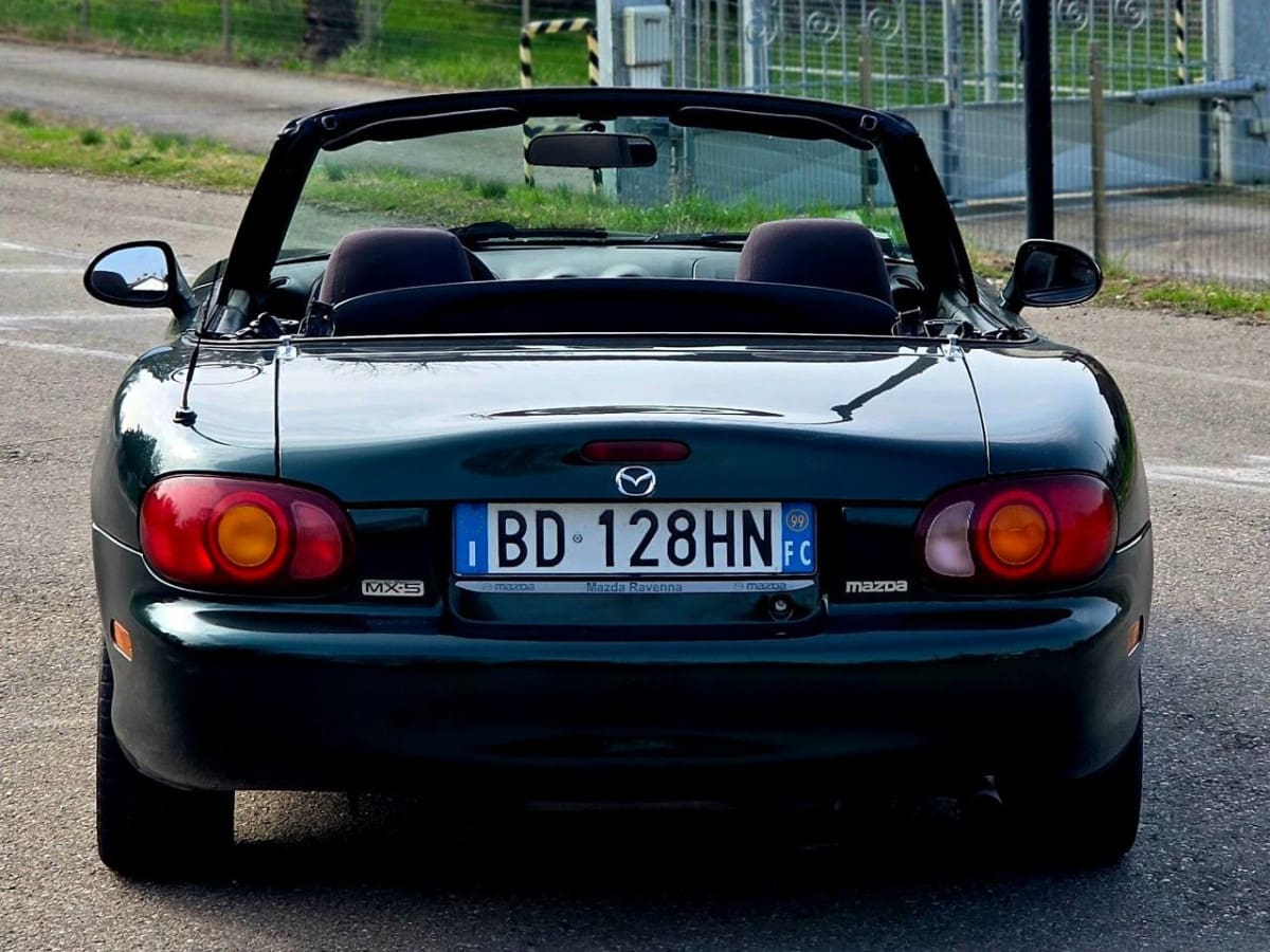 MAZDA MX-5 1ª serie 6