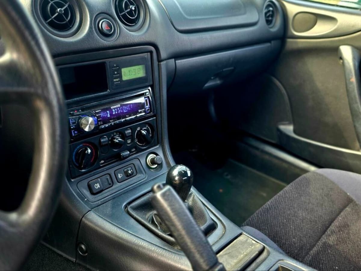 MAZDA MX-5 1ª serie 8