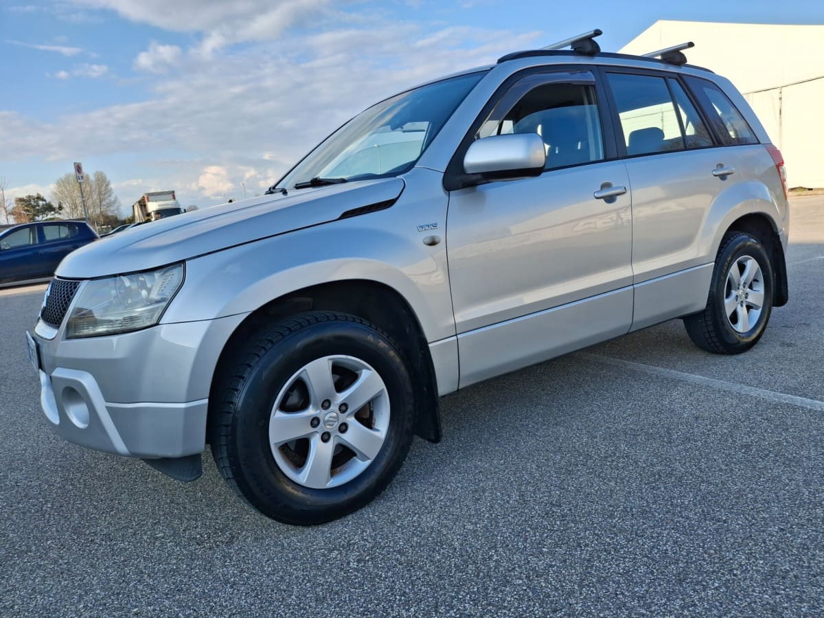 SUZUKI Grand Vitara 2ª 13