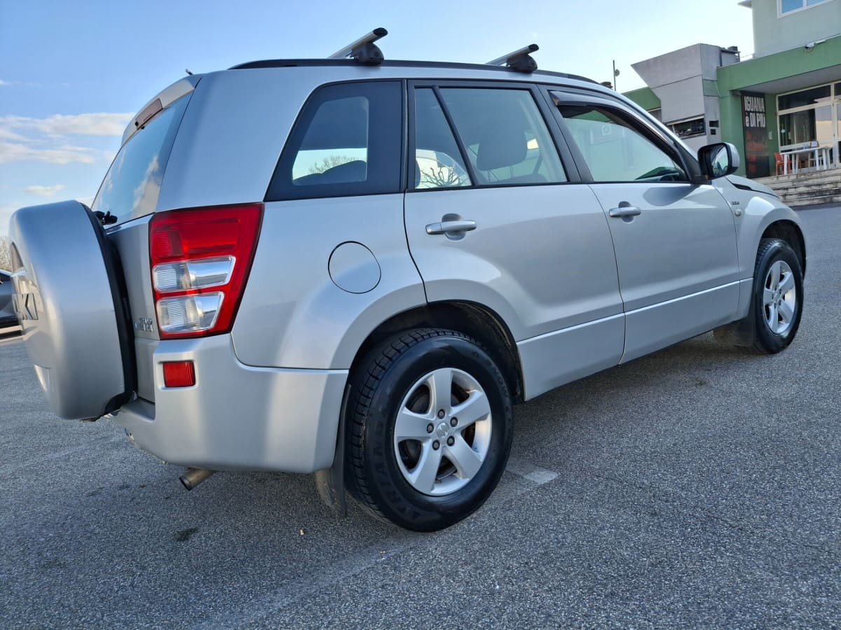 SUZUKI Grand Vitara 2ª 25