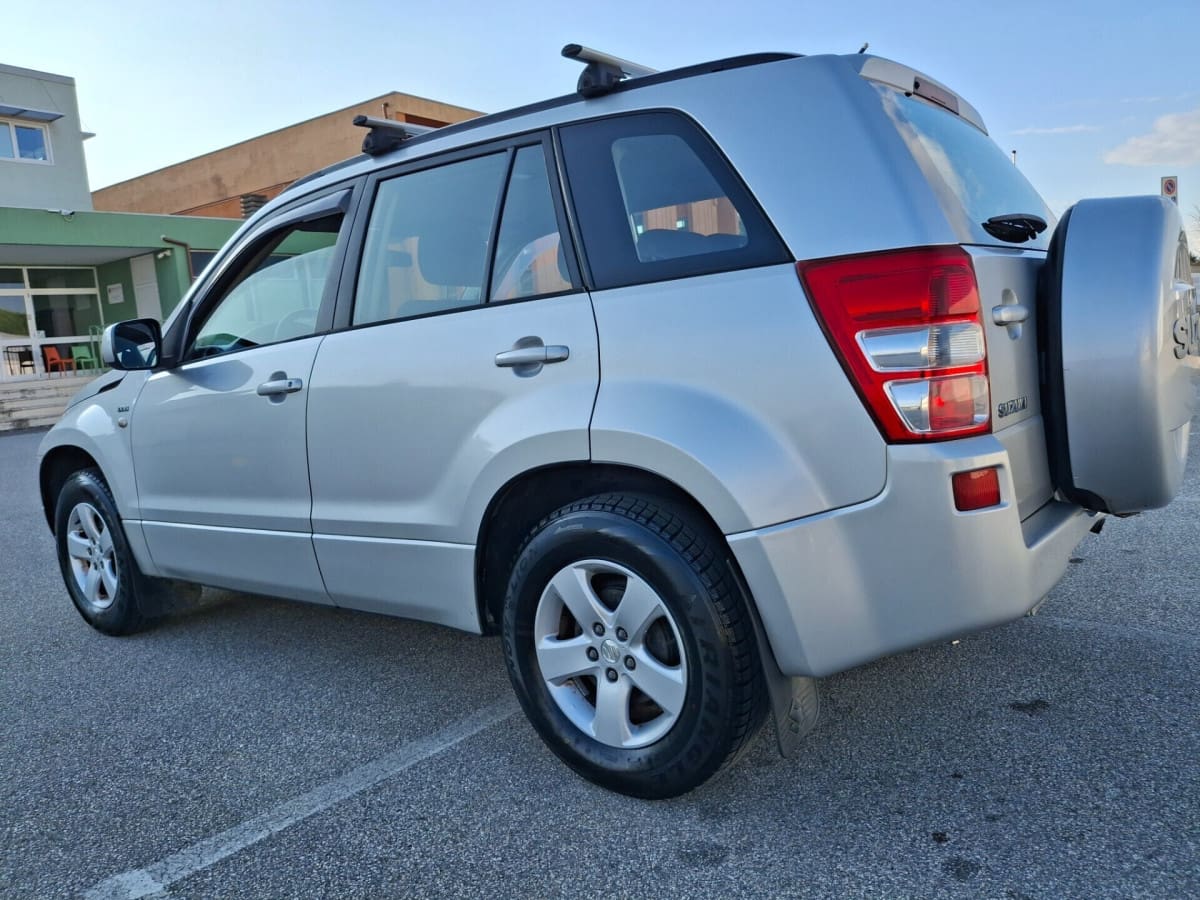 SUZUKI Grand Vitara 2ª 5