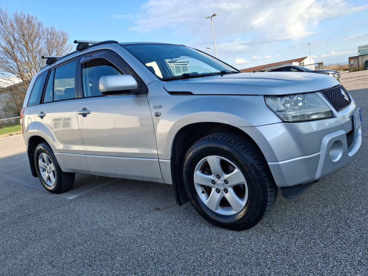 SUZUKI Grand Vitara 2ª 26