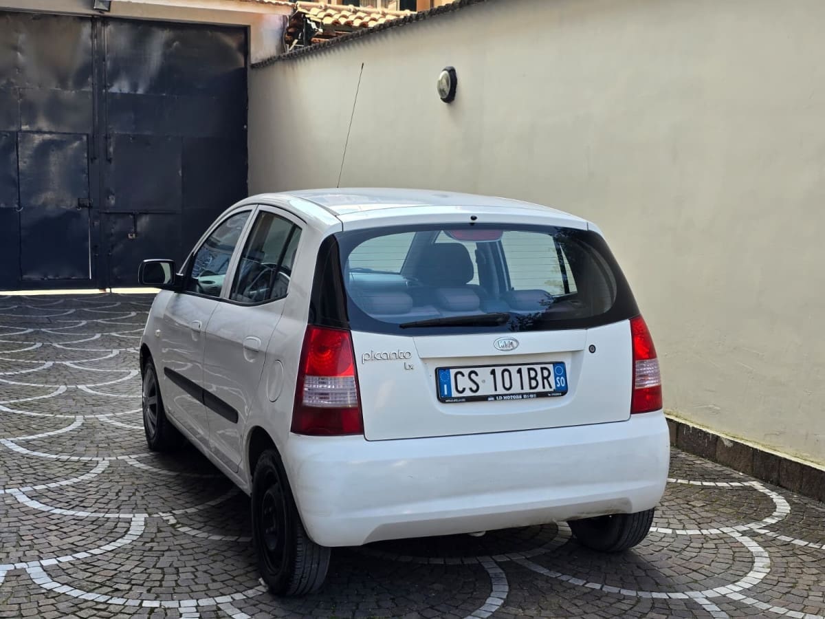 KIA Picanto 1ªs.(04/08) 5
