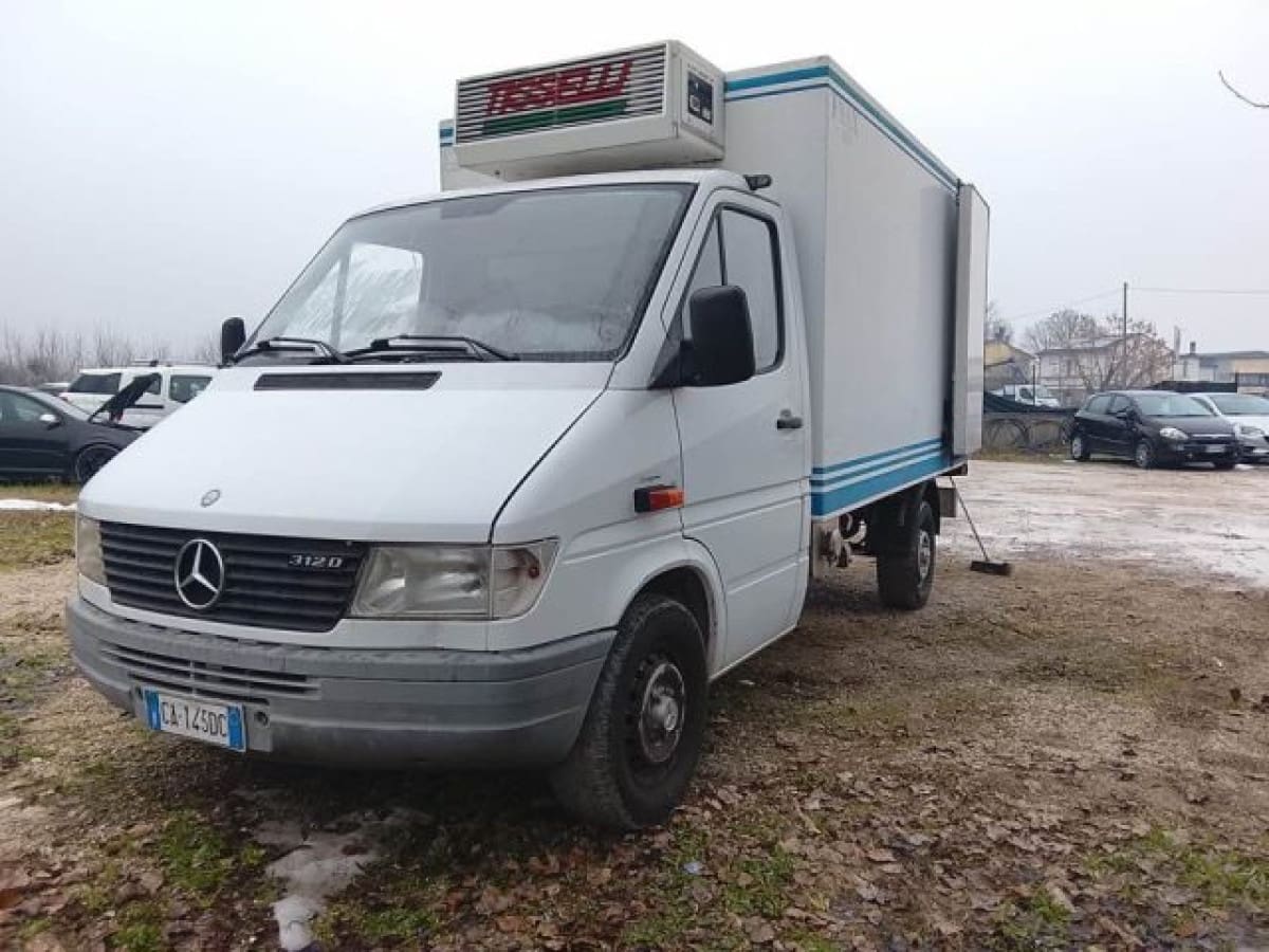 MERCEDES Serie 200-320(*124) 3