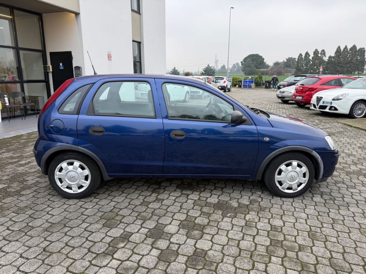 OPEL Corsa 3ª serie 6