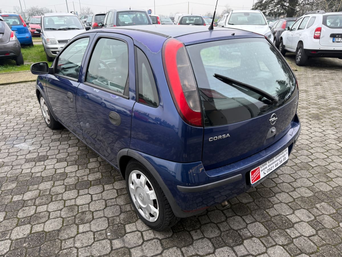 OPEL Corsa 3ª serie 8