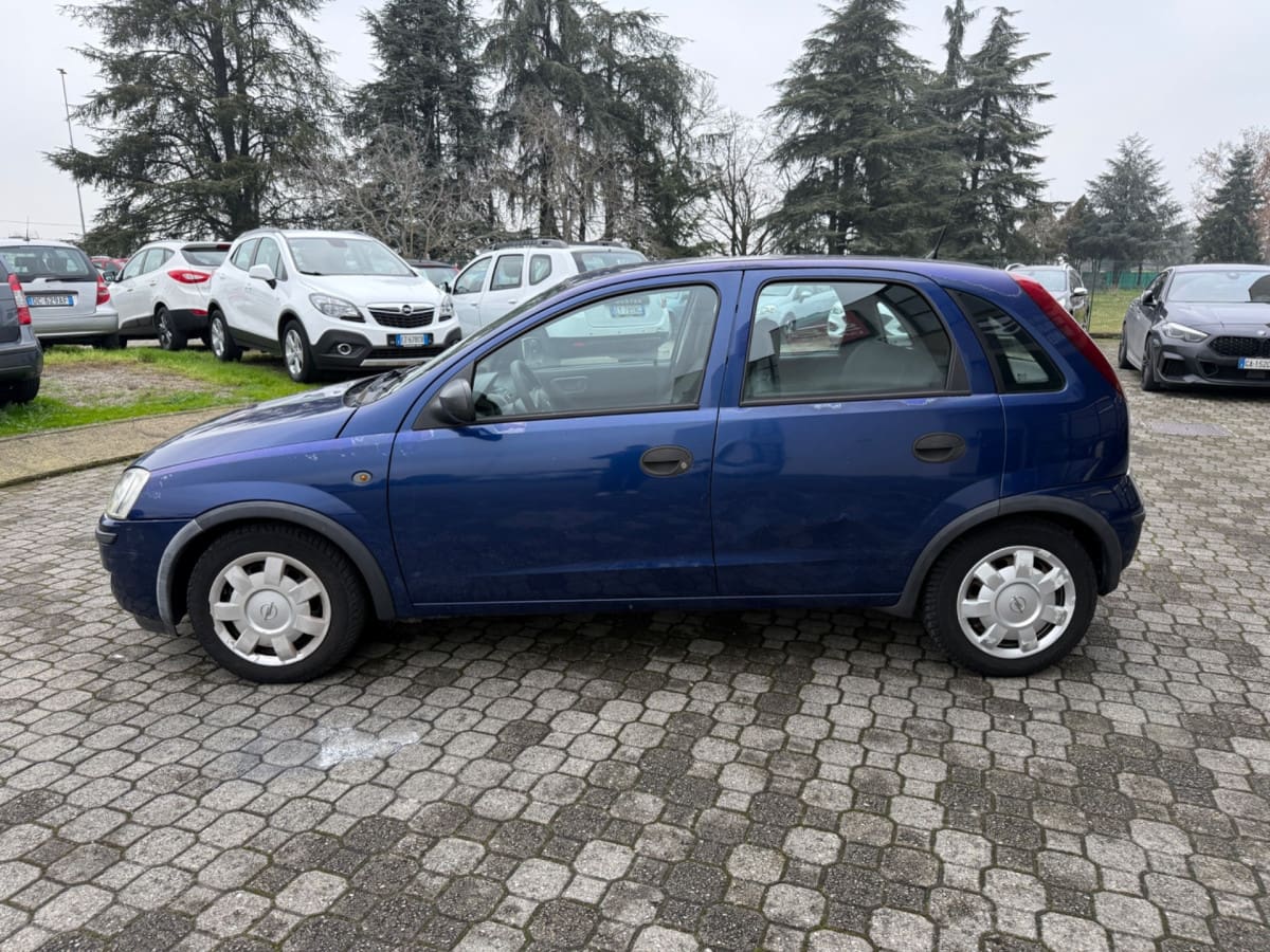 OPEL Corsa 3ª serie 9