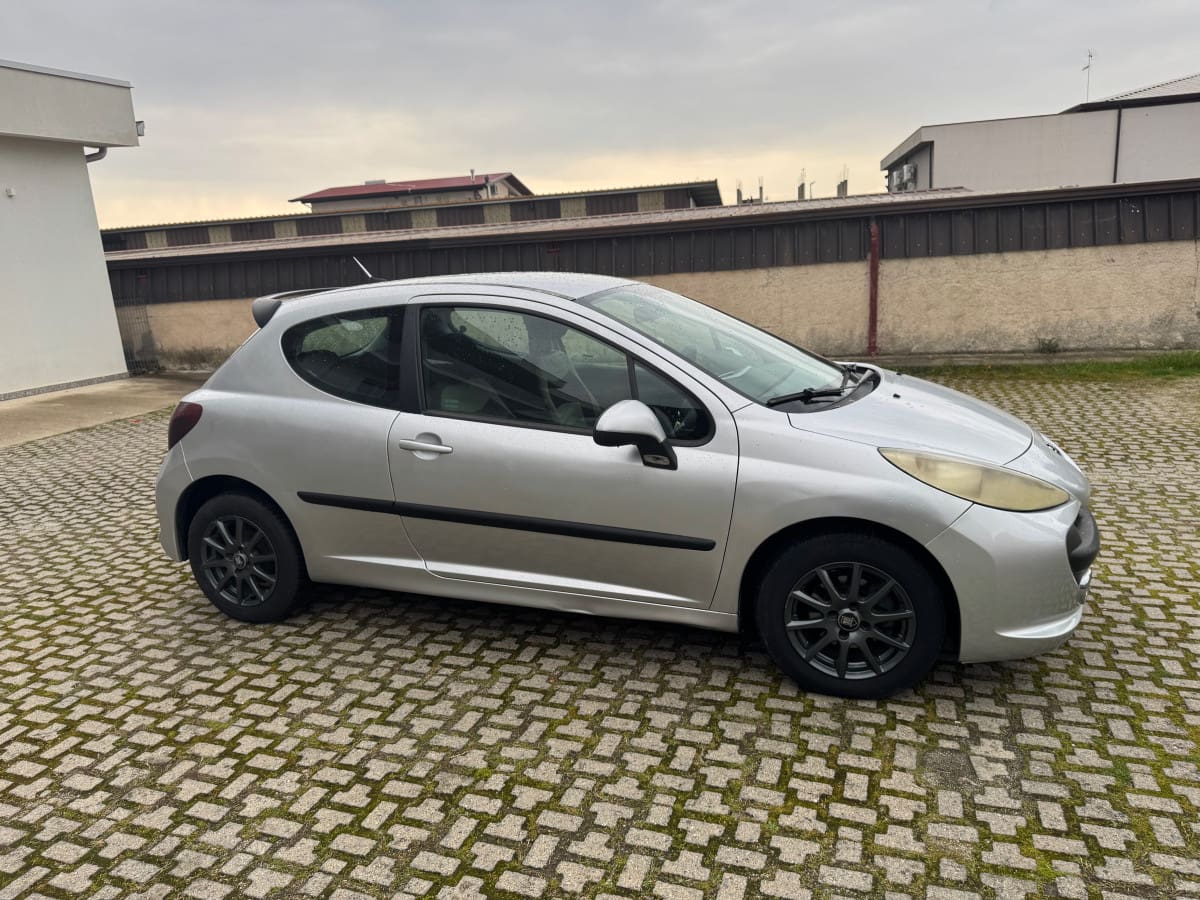 PEUGEOT 207 2