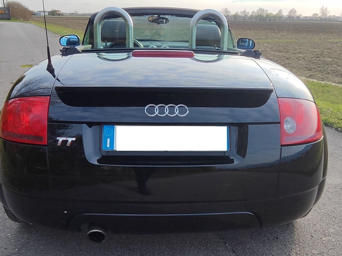AUDI TT 1ª serie 19
