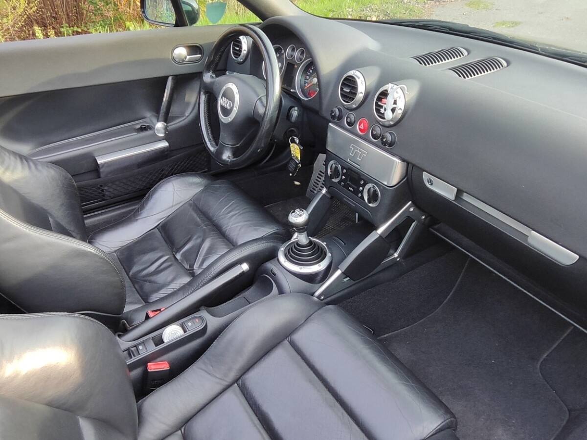 AUDI TT 1ª serie 22