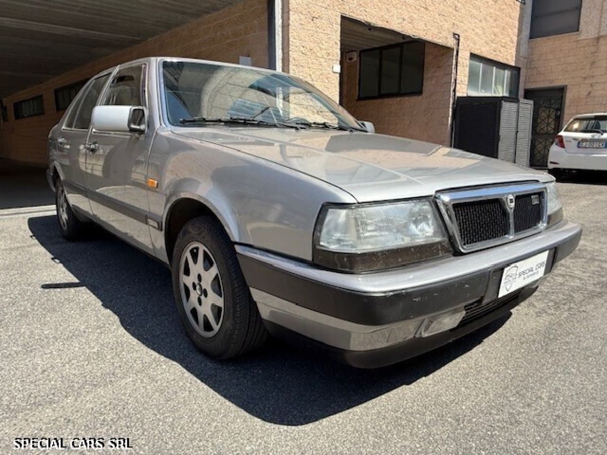 LANCIA Thema 2