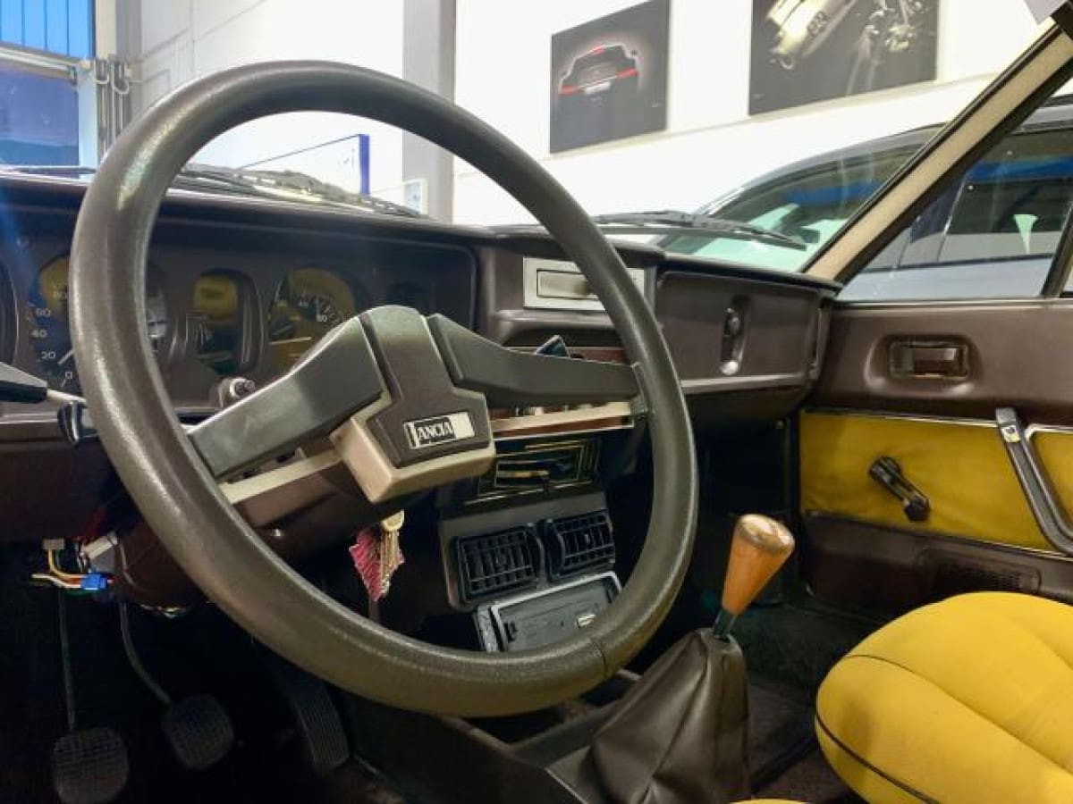 LANCIA Beta Berlina 12