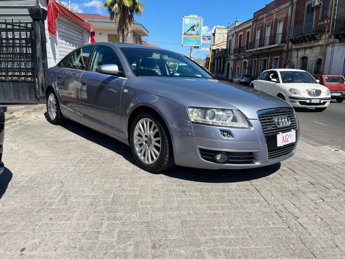 AUDI A6 3ª serie 19