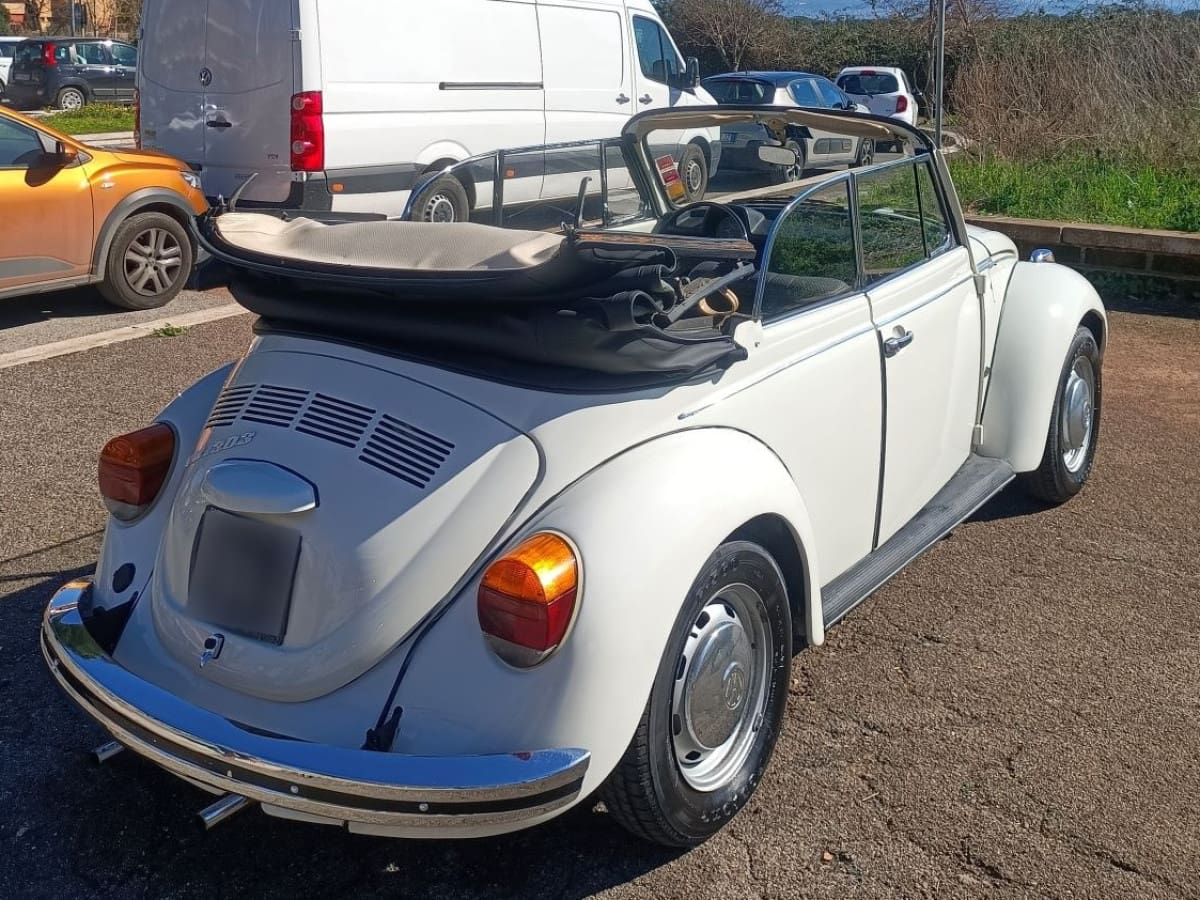 VOLKSWAGEN MAGGIOLONE 1303 CABRIOLET 12