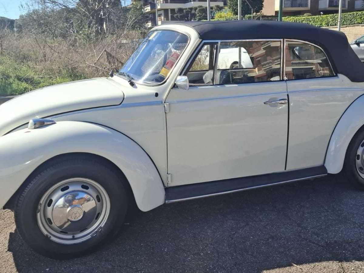 VOLKSWAGEN MAGGIOLONE 1303 CABRIOLET 4