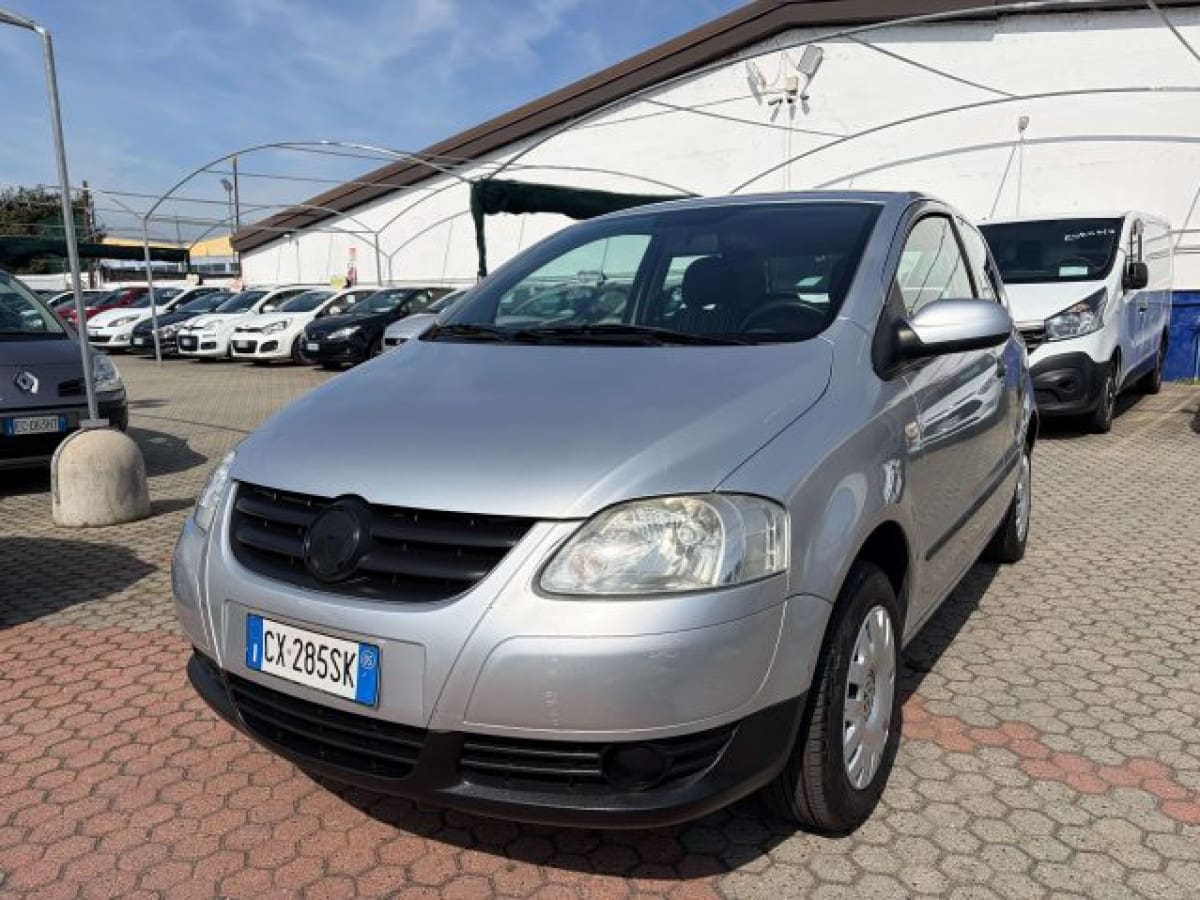 VOLKSWAGEN Fox 109761009
