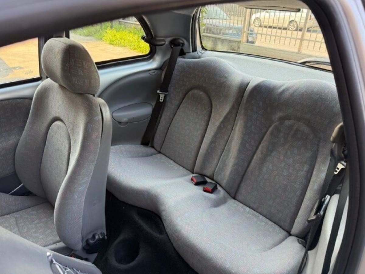 FORD Ka 1ª serie 4
