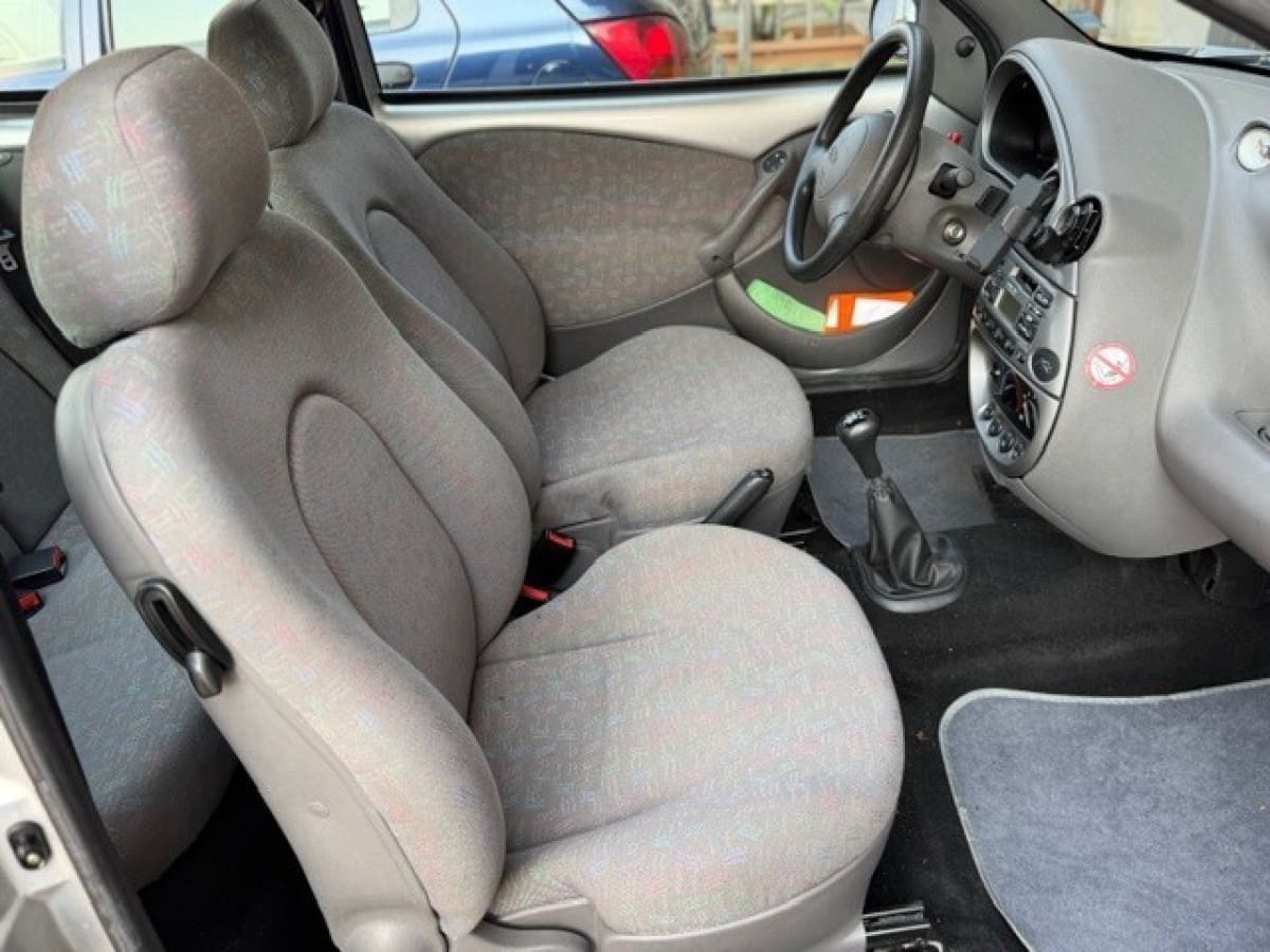 FORD Ka 1ª serie 8