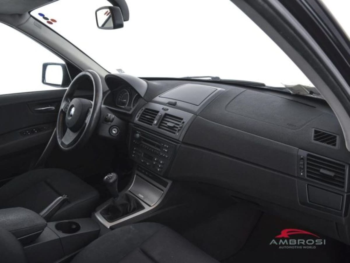 BMW X3            (E83) 4