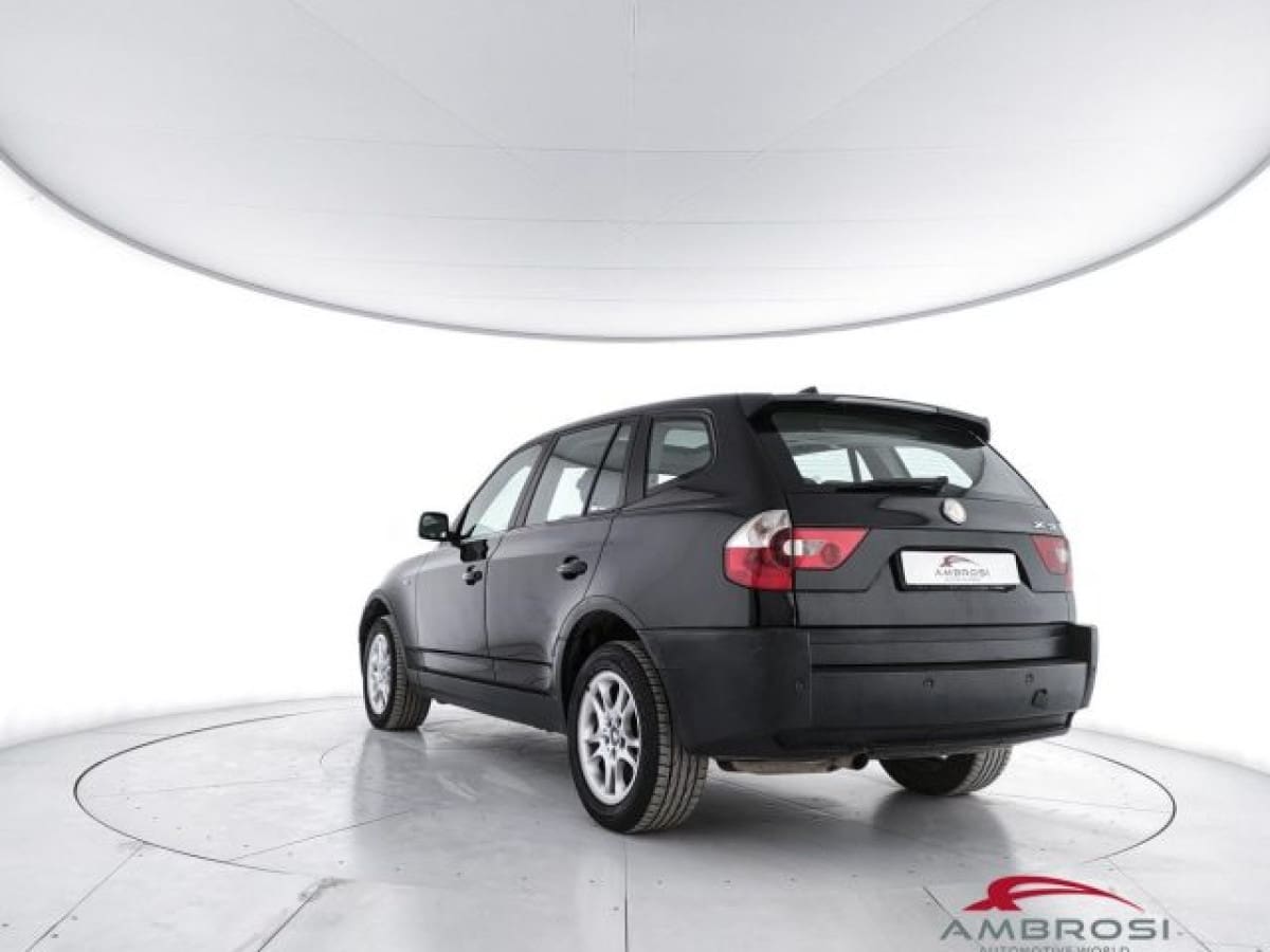 BMW X3            (E83) 9