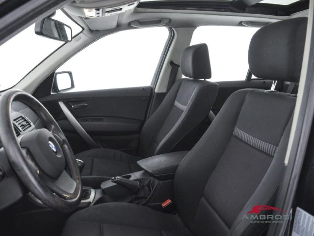 BMW X3            (E83) 14