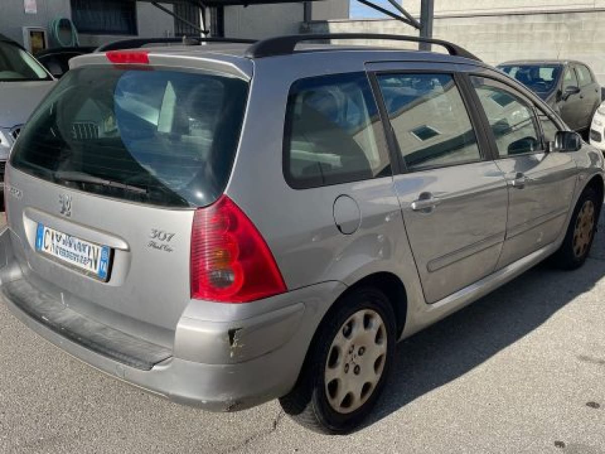 PEUGEOT 307 8
