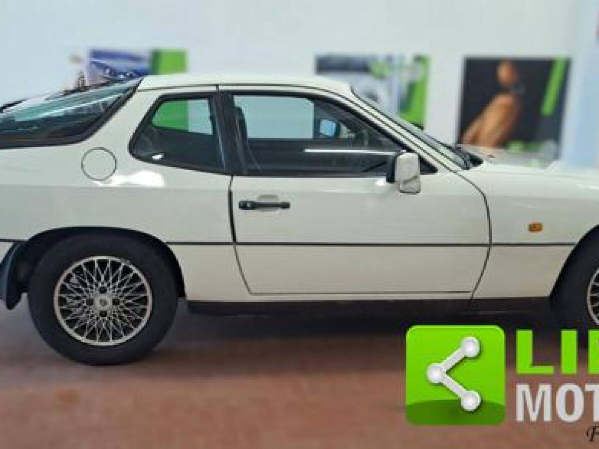 PORSCHE 924/944 9