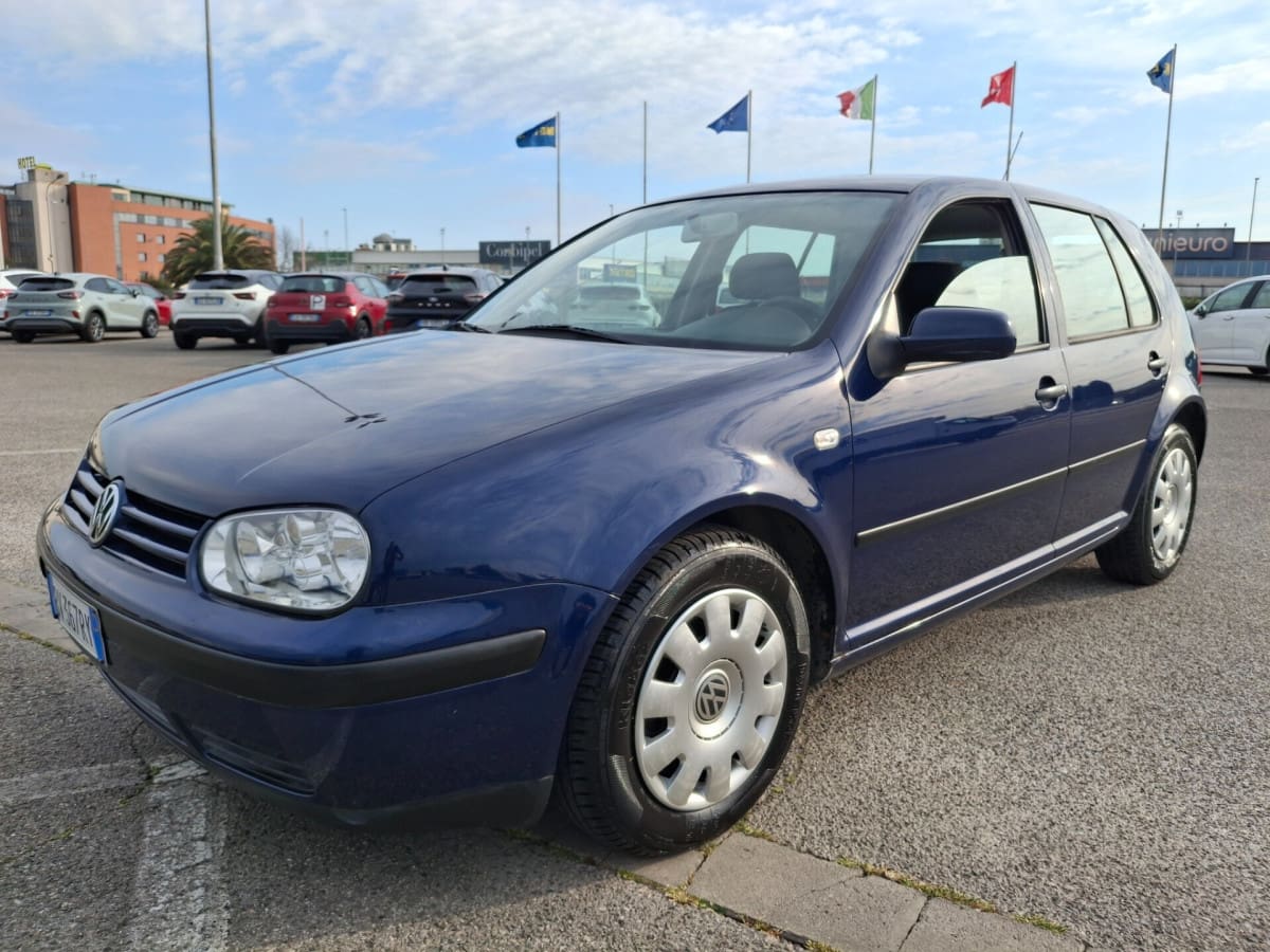 VOLKSWAGEN Golf 4ª serie 2