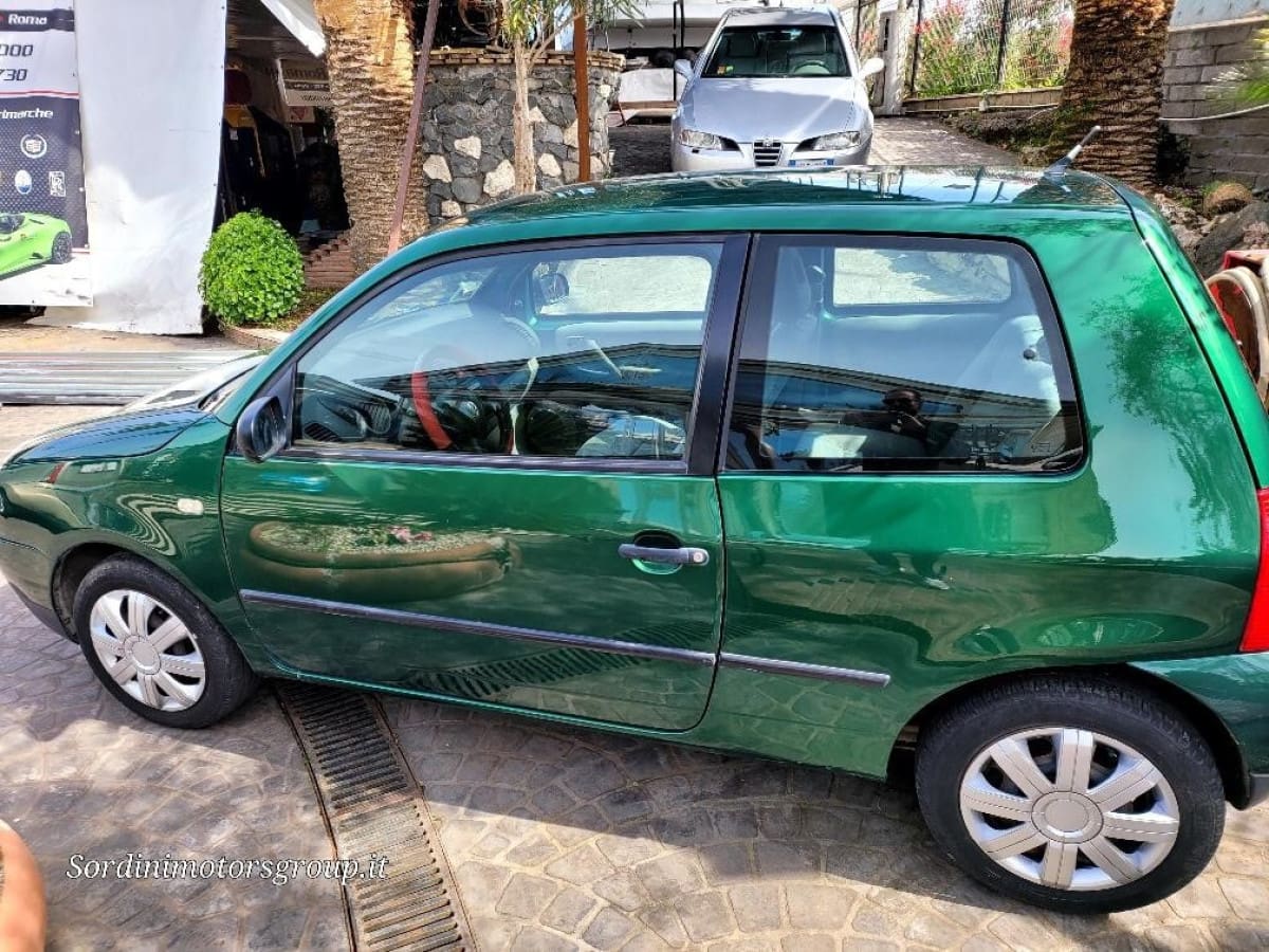 VOLKSWAGEN Lupo 6