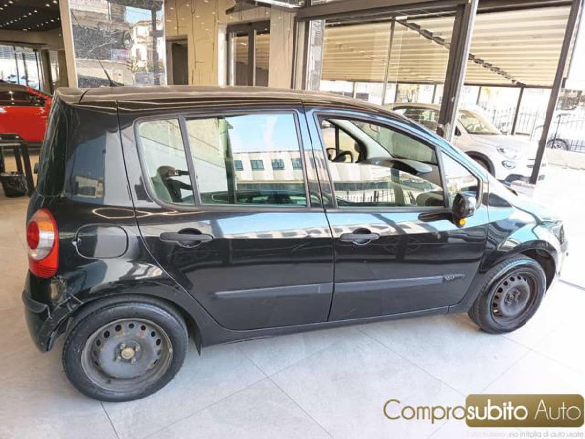 RENAULT Modus 1ª serie 12
