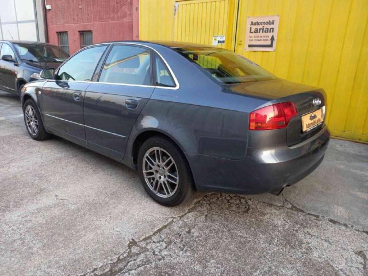 AUDI A4 1ª serie 11