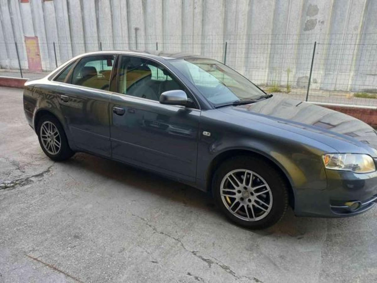 AUDI A4 1ª serie 14